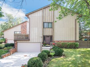 12 Portwine Rd, Willowbrook, IL 60527