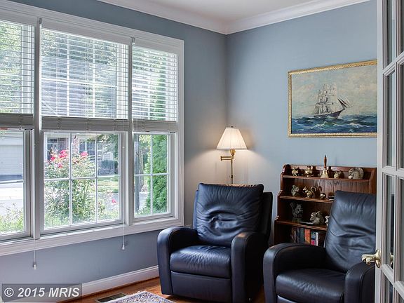 3rd image of 2626 Salford Dr