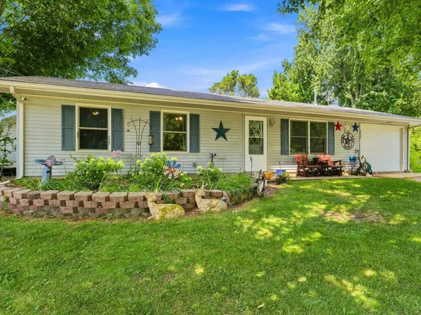 555 E Wendell Jacob Ave, Angola, IN 46703