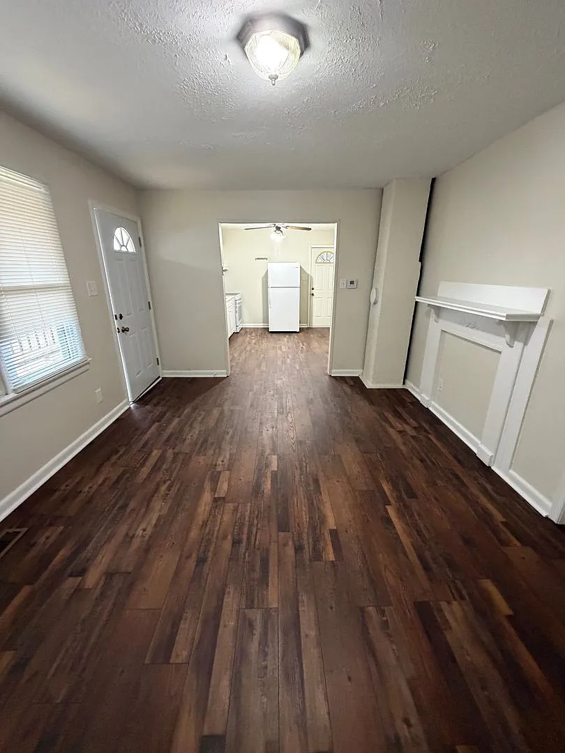 1810 Laurel Street — Photo 4