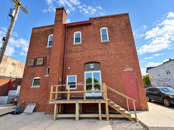 902 1/2 N Main St #2, Princeton, IL 61356