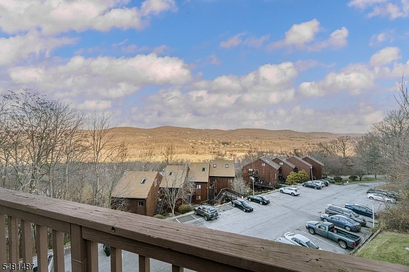1st image of 5 Eagles Nest Dr #2
