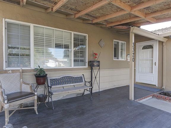 3rd image of 3320 Mount Vista Dr