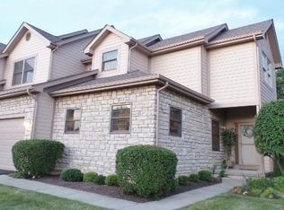 5218 Double Eagle Dr, Westerville, OH 43081