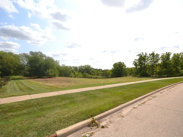 LOT 1 Highland Springs Dr, Elgin, IL 60123