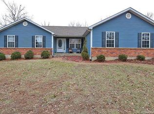 10096 Rolling Hills Rd, Cadet, MO 63630