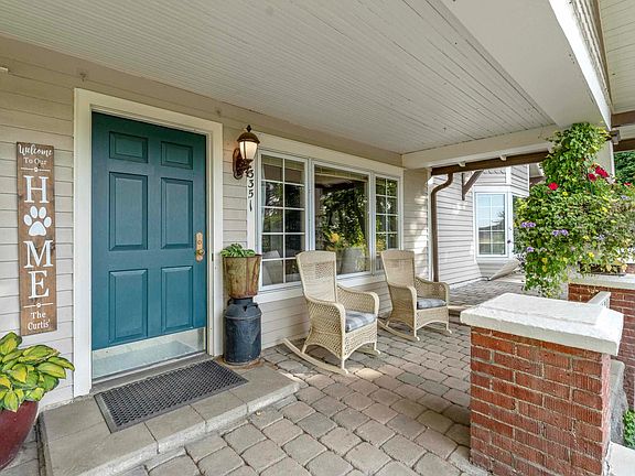 3rd image of 3351 W Lone Pine Rd