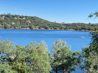 19962 Mountain Mdw S, Hidden Valley Lake, CA 95467