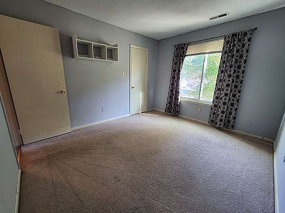 4th image of 719 Ninebark Ct