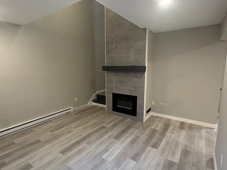 2410 2nd St #2 — Photo 15
