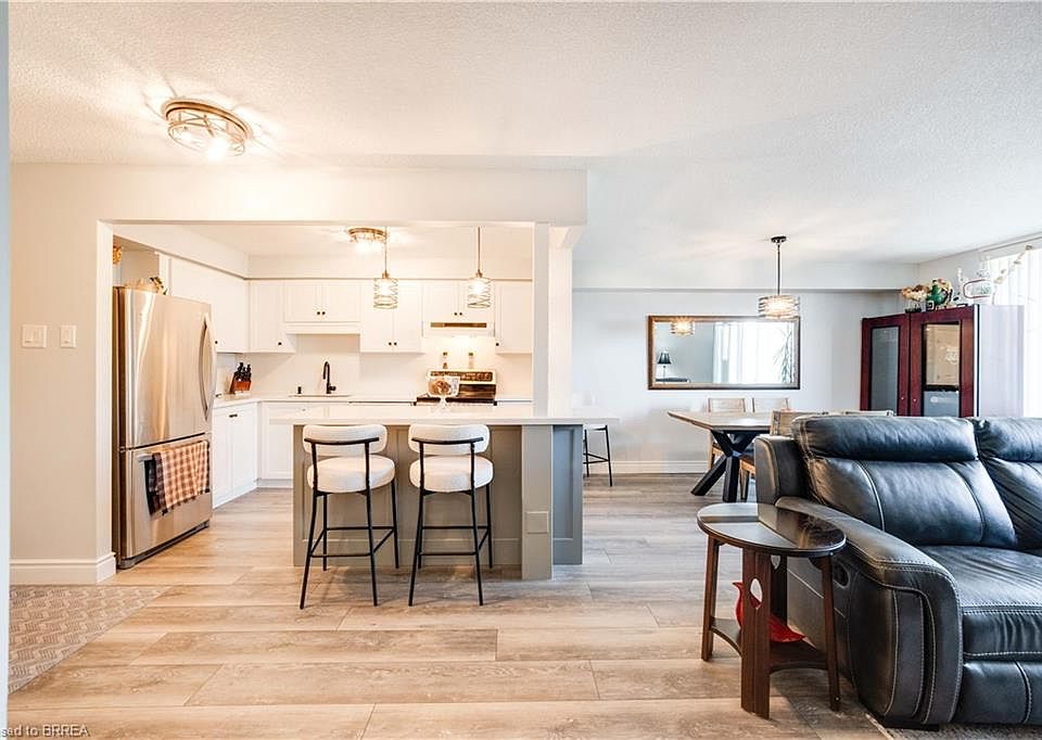 1st image of 9 Bonheur Ct #401