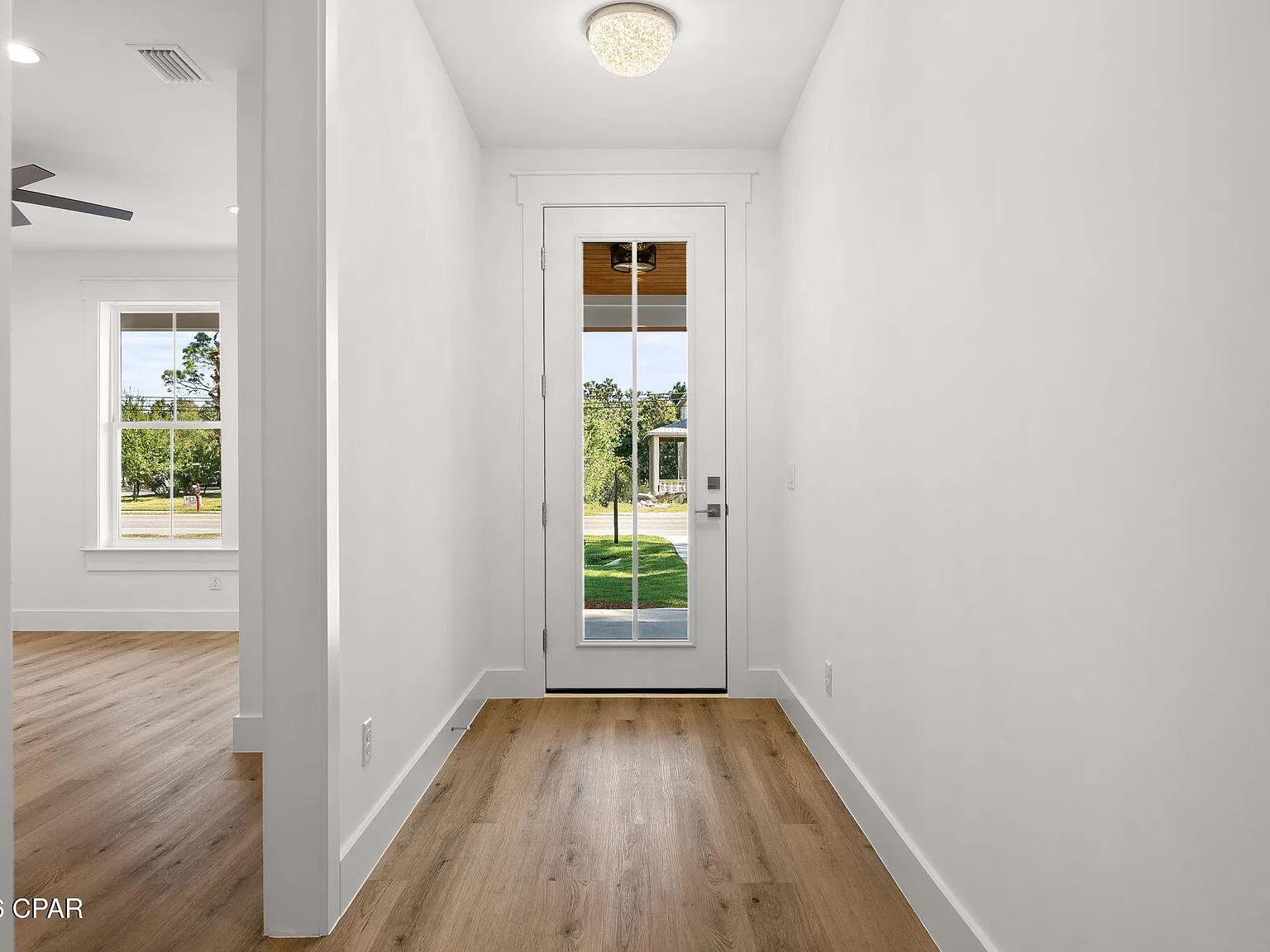 3 bed, 2.5 bath, 1731 sqft, $2,650 — Photo 3