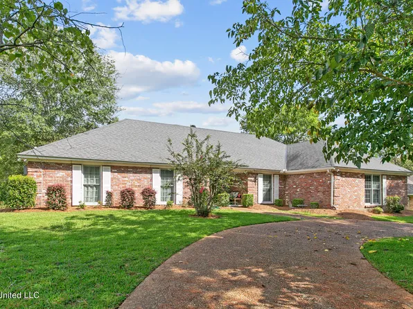 306 Arapaho Ln, Madison, MS 39110