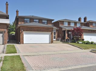 136 Oliver Ln, Vaughan, ON L6A 1B1