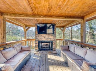 586 Newport Rd, Blue Ridge, GA 30513