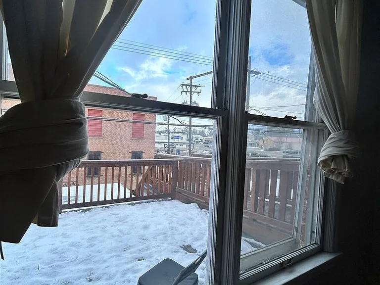 132 W. Main Street — Photo 4