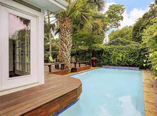 537 Granberry St, Houston, TX 77007