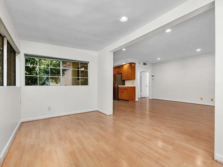 385 Cliff Dr #8 — Photo 15