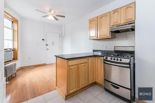 Rented by Bond New York | media 53