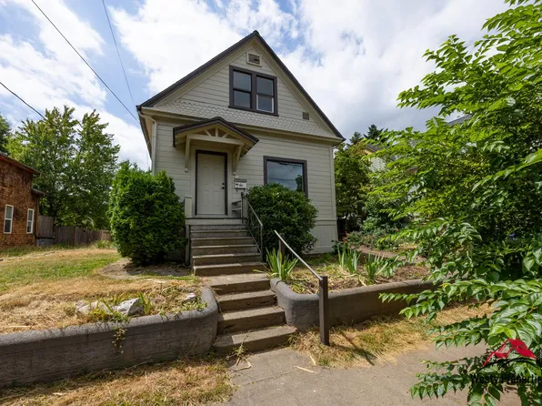 542 NE Brazee St Unit A, Portland, OR 97212