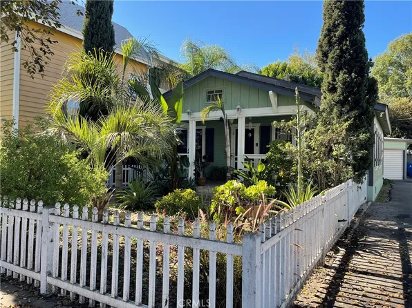 5221 Satsuma Ave, North Hollywood, CA 91601