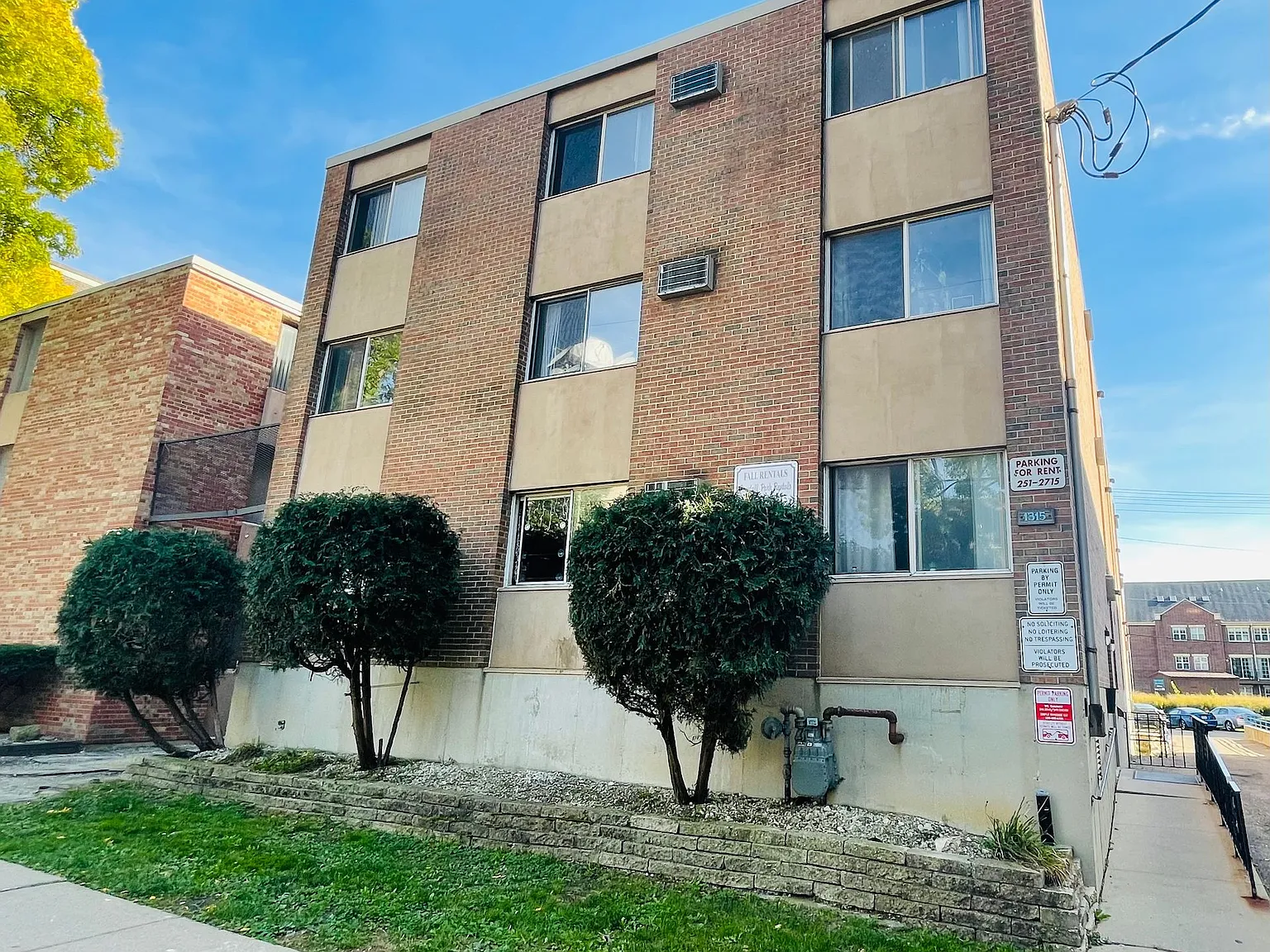 1309 Spring St — Photo 3
