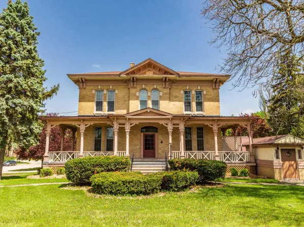 230 Horicon St, Mayville, WI 53050