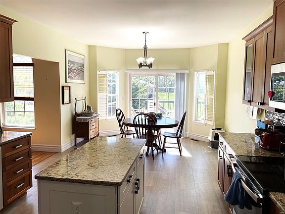 5th image of 6 Ashford Oaks Ct