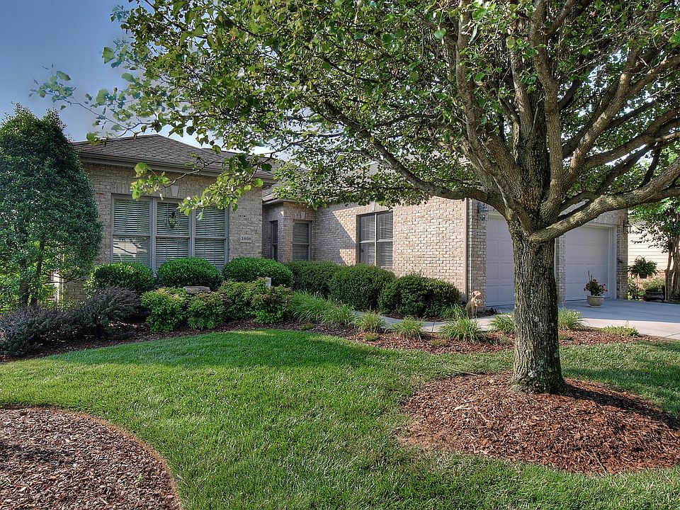 1st image of 1028 Waterbrooke Ln