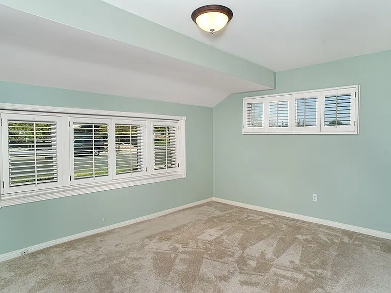 16760 Tupper St — Photo 13