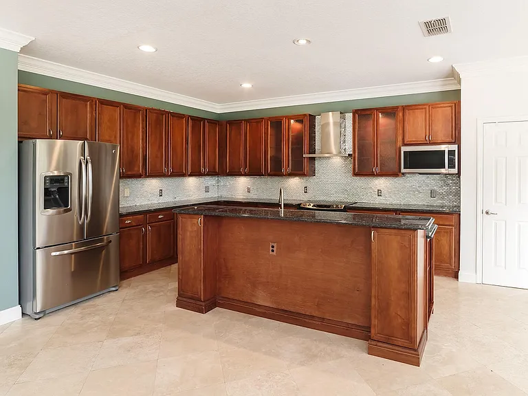 10124 Malpas Point — Photo 14