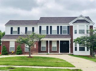 6386 Woodwall Ct, Belleville, MI 48111