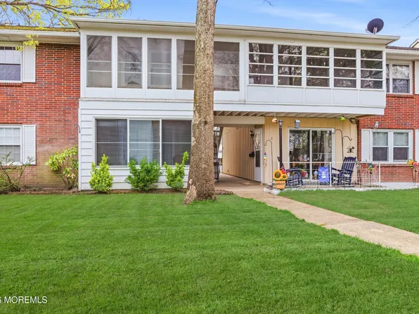 48G Cambridge Court, Lakewood, NJ 08701