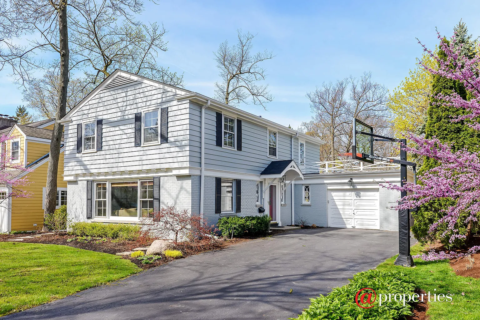 714 Forest Rd photo 1