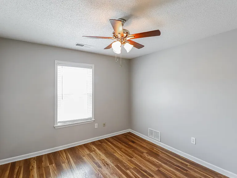 15 Cypress Grove Cv — Photo 13