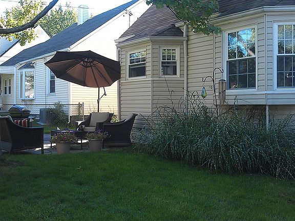 2nd image of 416 Huxley Dr