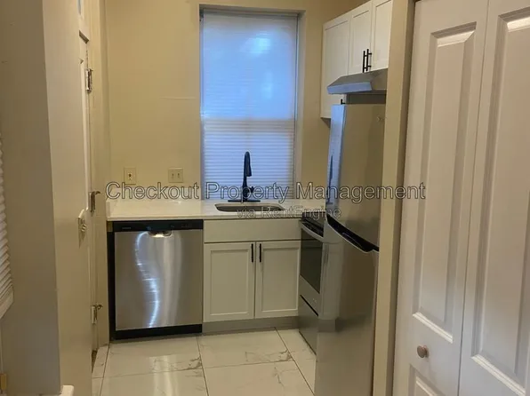 Geyer Apartments
