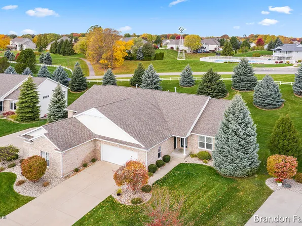 4057 Del Mar View Ct SW, Wyoming, MI 49418