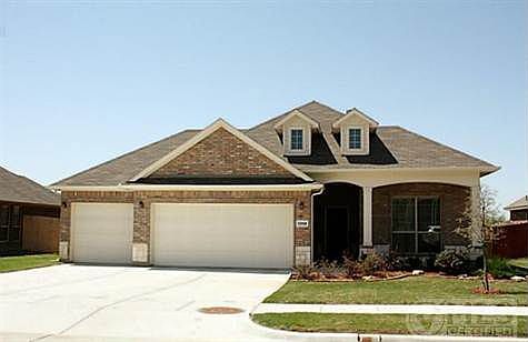 2nd image of 2208 Caroline Dr