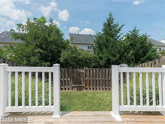 4th image of 1021 Hotchkiss Pl