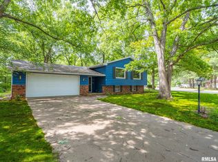 1225 W Wonderview Dr, Dunlap, IL 61525