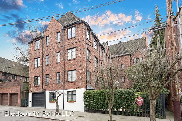 1st image of 420 13th Ave E APT 303