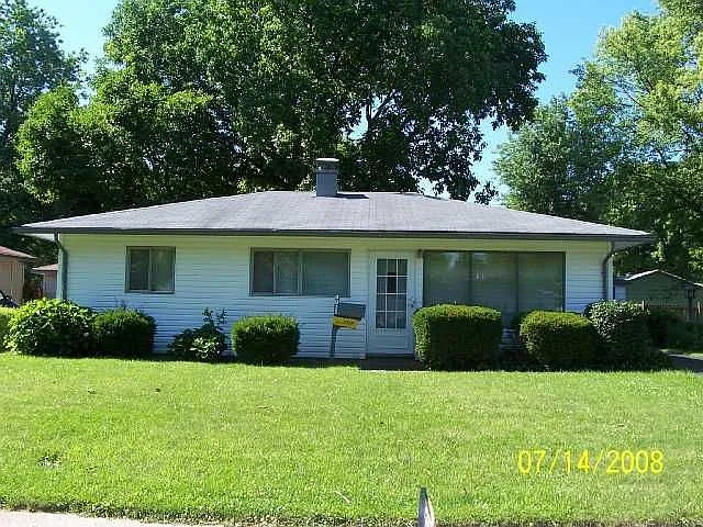 4013 Thrush Dr photo 1