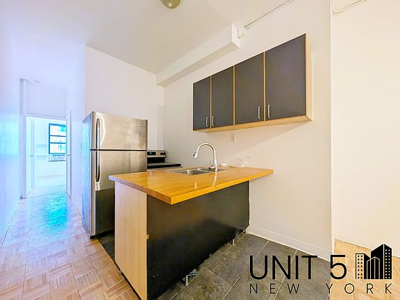 2nd image of 310 Troutman St #2A