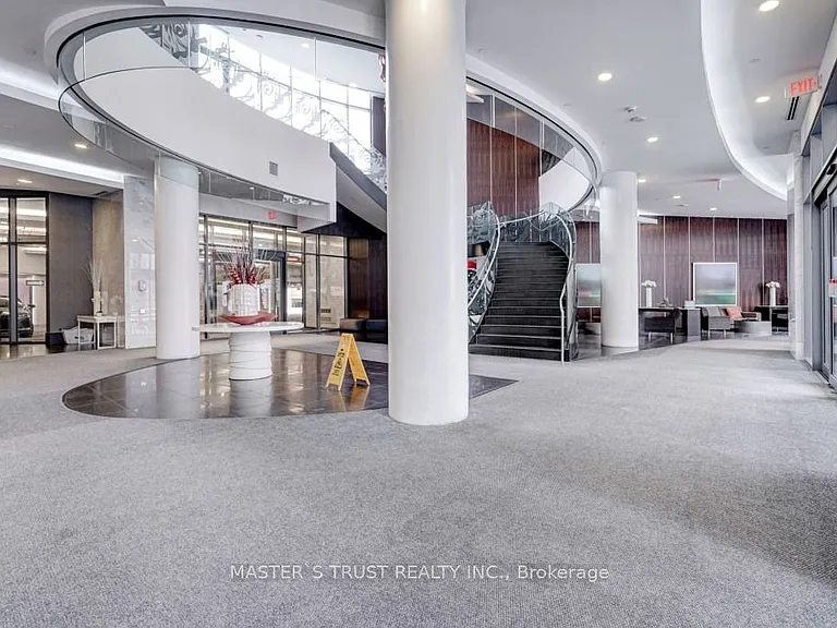 5162 Yonge St #815 — Photo 35