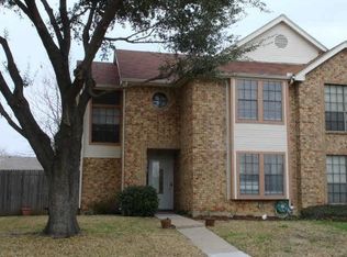 700 Essex Pl, Euless, TX 76039