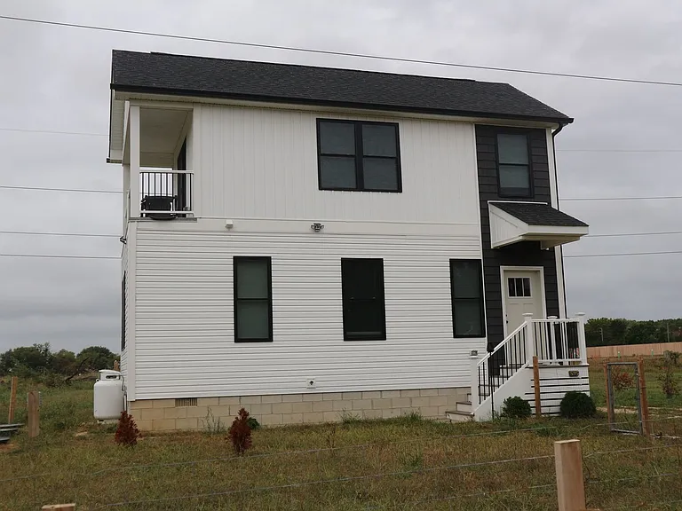 20929 Johnson Rd — Photo 1