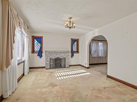 4th image of 4141 Tyrolean Ave