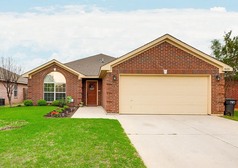 1st image of 8608 Stetson Dr