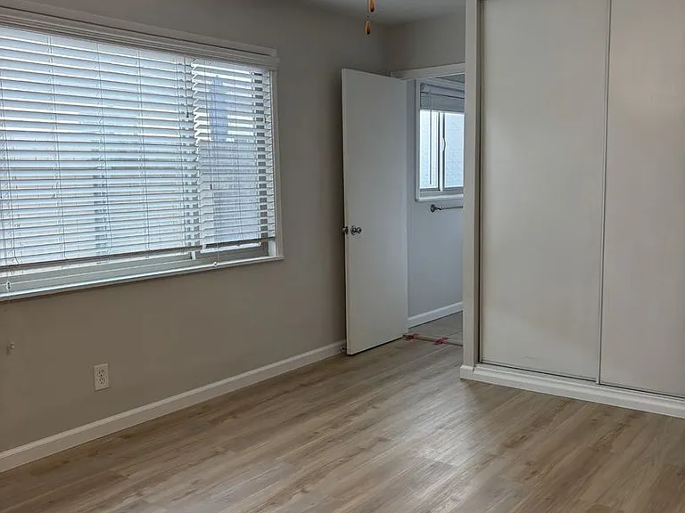 1502 Scott St — Photo 14